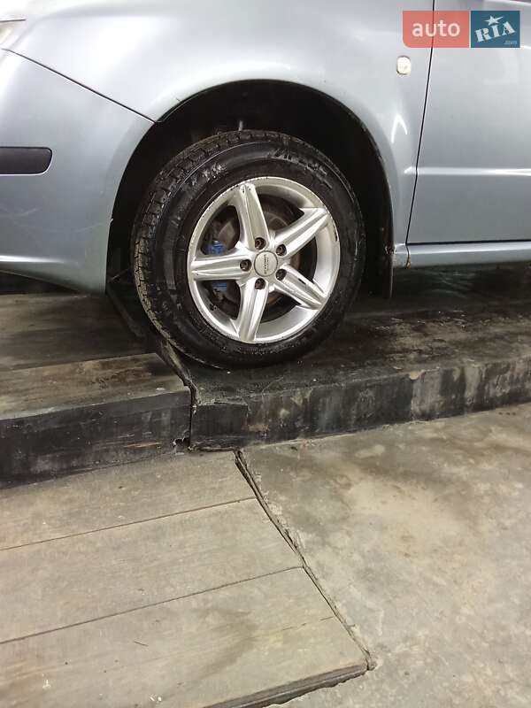 Хэтчбек Skoda Fabia 2005 в Ивано-Франковске