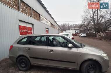 Универсал Skoda Fabia 2009 в Чернигове