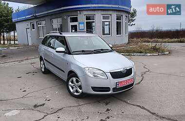 Універсал Skoda Fabia 2009 в Золочеві