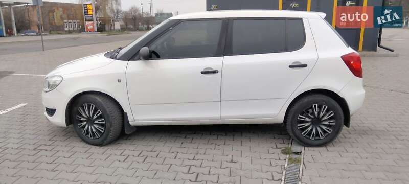 Хэтчбек Skoda Fabia 2011 в Ладыжине фото 3 Хэтчбек Skoda Fabia 2011 в Ладыжине