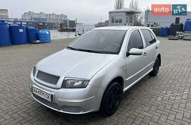 Хэтчбек Skoda Fabia 2004 в Первомайске
