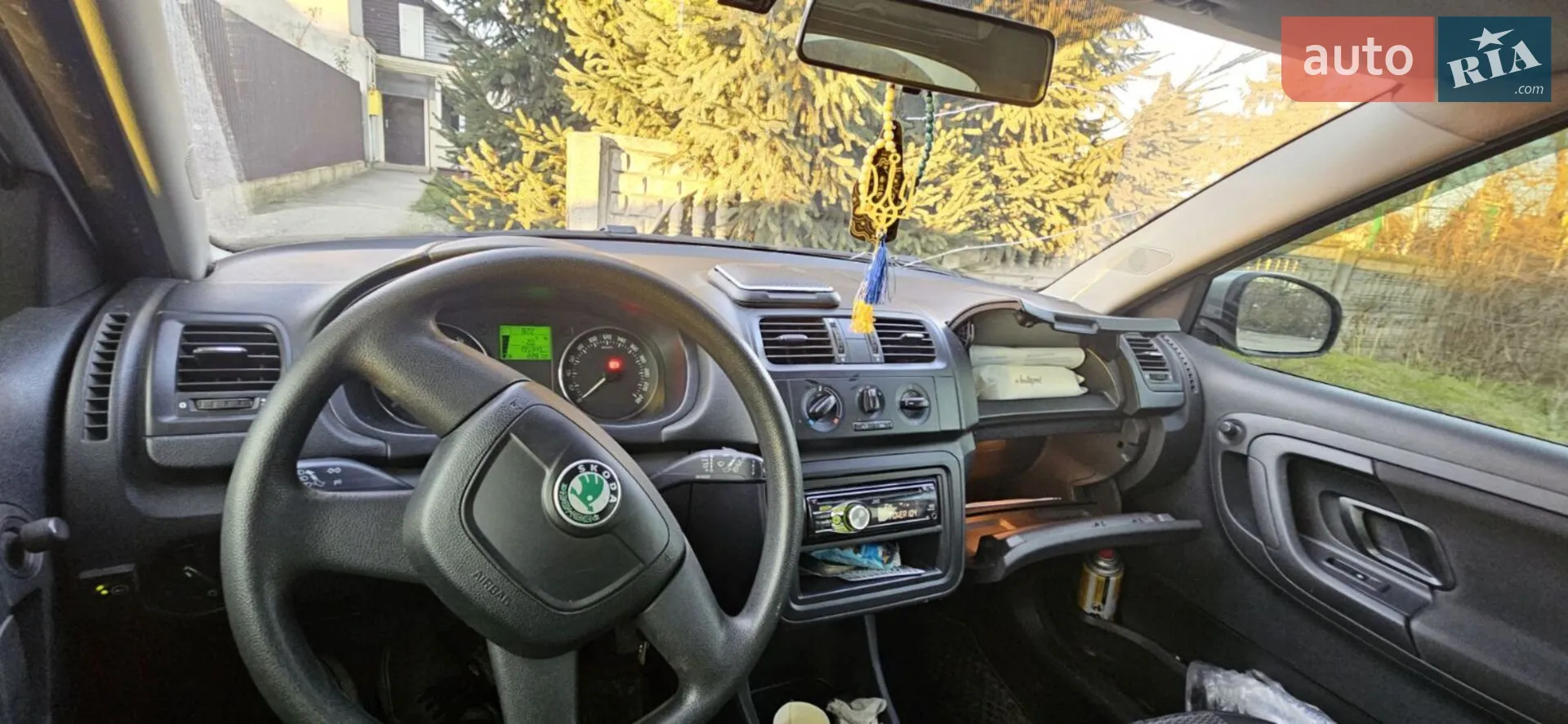 2012 Skoda Fabia - мініатюра 3