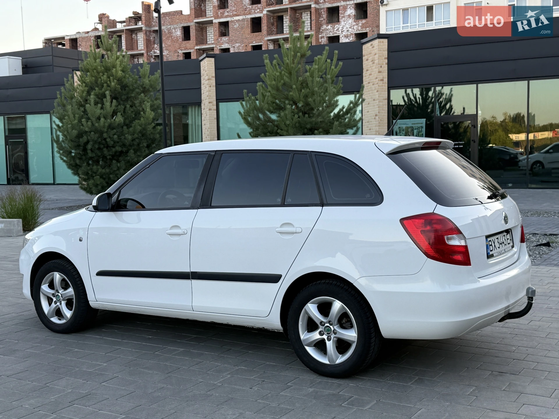 2011 Skoda Fabia - мініатюра 6