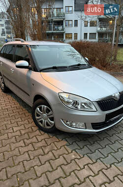 Універсал Skoda Fabia 2010 в Ужгороді