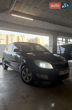 Хэтчбек Skoda Fabia 2011 в Львове