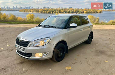 Хетчбек Skoda Fabia 2011 в Києві
