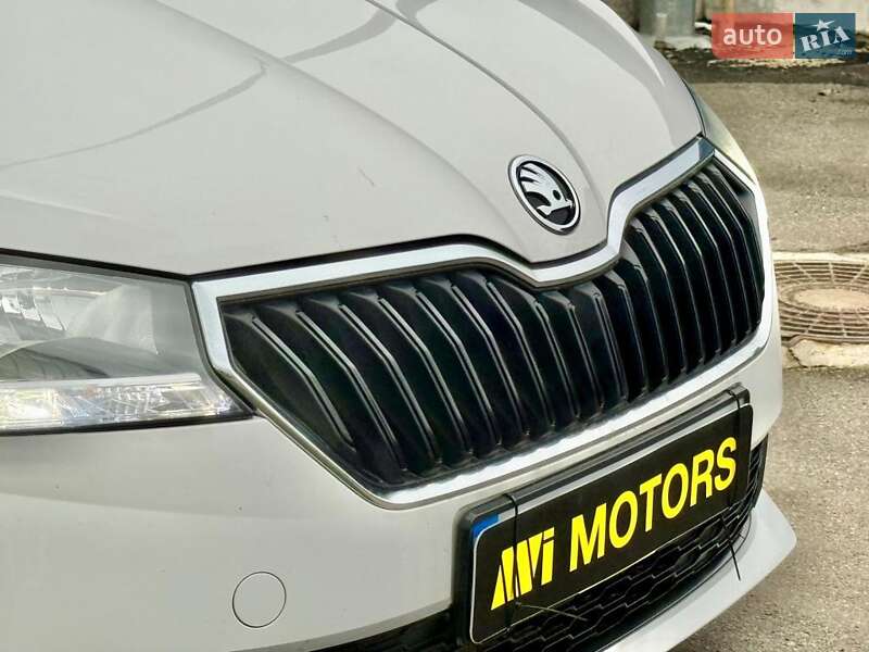 Универсал Skoda Fabia 2021 в Киеве