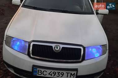 Хетчбек Skoda Fabia 2002 в Городку