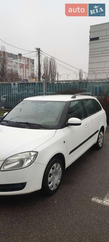 Універсал Skoda Fabia 2008 в Чернігові фото 3 Універсал Skoda Fabia 2008 в Чернігові