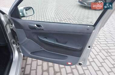 Седан Skoda Fabia 2004 в Калуші