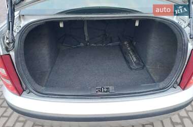 Седан Skoda Fabia 2004 в Калуші