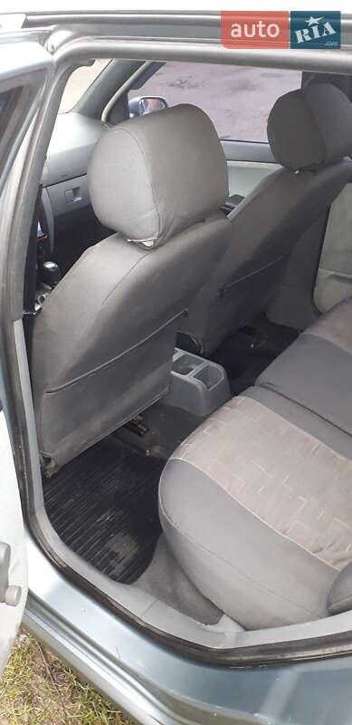 Универсал Skoda Fabia 2002 в Сокале