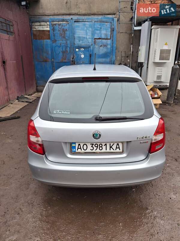 Універсал Skoda Fabia 2012 в Ужгороді