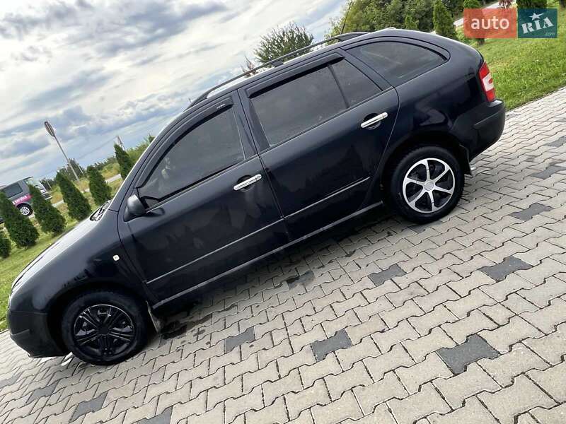 Універсал Skoda Fabia 2005 в Яворові