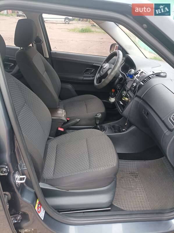 Хетчбек Skoda Fabia 2011 в Прилуках