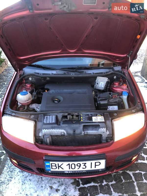 Универсал Skoda Fabia 2006 в Ровно