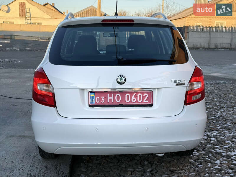 Універсал Skoda Fabia 2010 в Луцьку