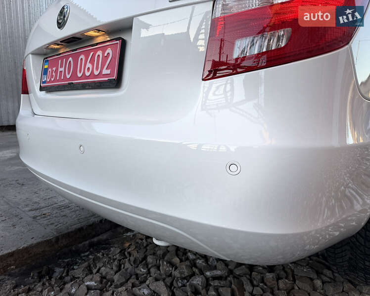 Універсал Skoda Fabia 2010 в Луцьку