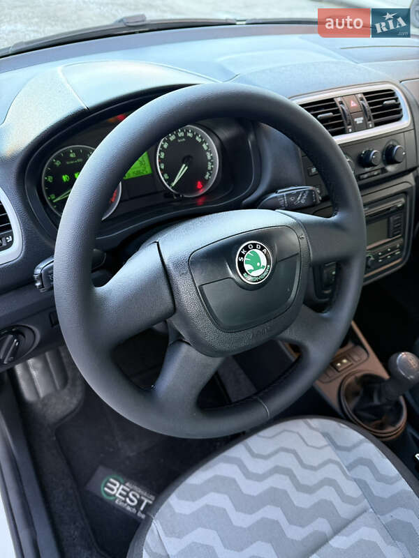Універсал Skoda Fabia 2010 в Луцьку