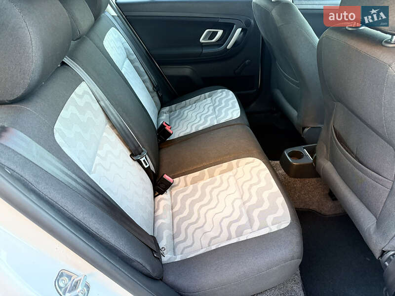 Універсал Skoda Fabia 2010 в Луцьку