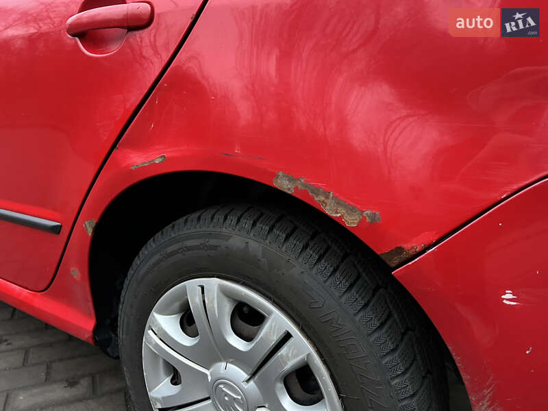 Хетчбек Skoda Fabia 2007 в Києві