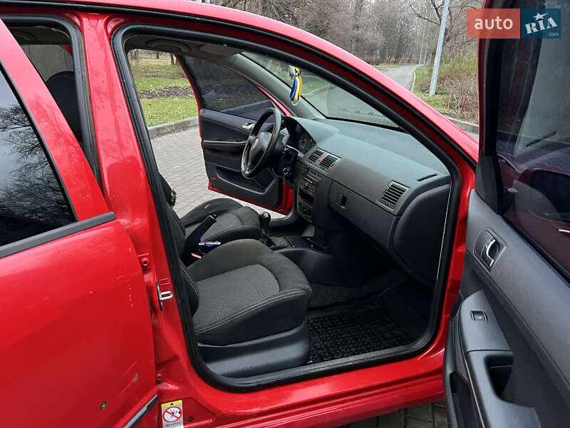 Хетчбек Skoda Fabia 2007 в Києві