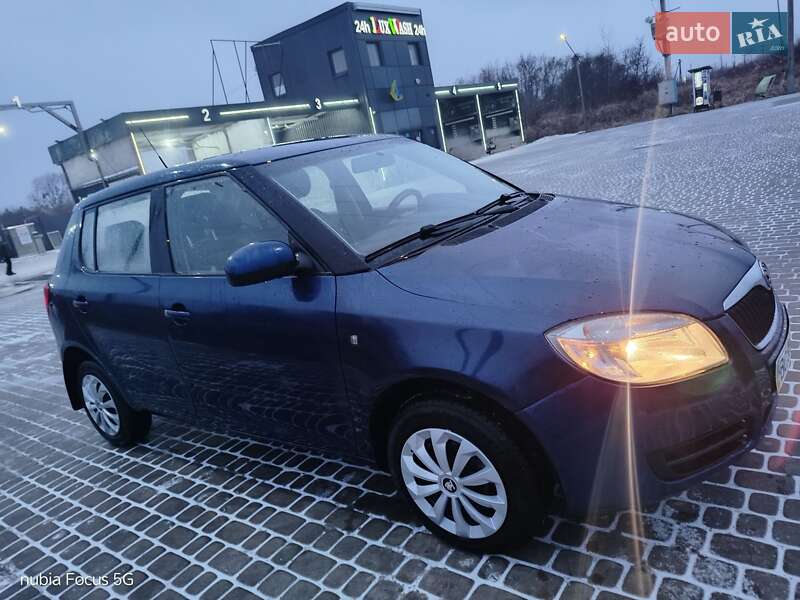 Хэтчбек Skoda Fabia 2007 в Львове