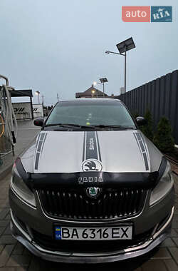 Хэтчбек Skoda Fabia 2010 в Помошной