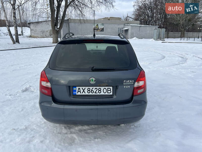 Універсал Skoda Fabia 2010 в Харкові