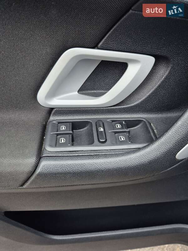 Хетчбек Skoda Fabia 2008 в Києві