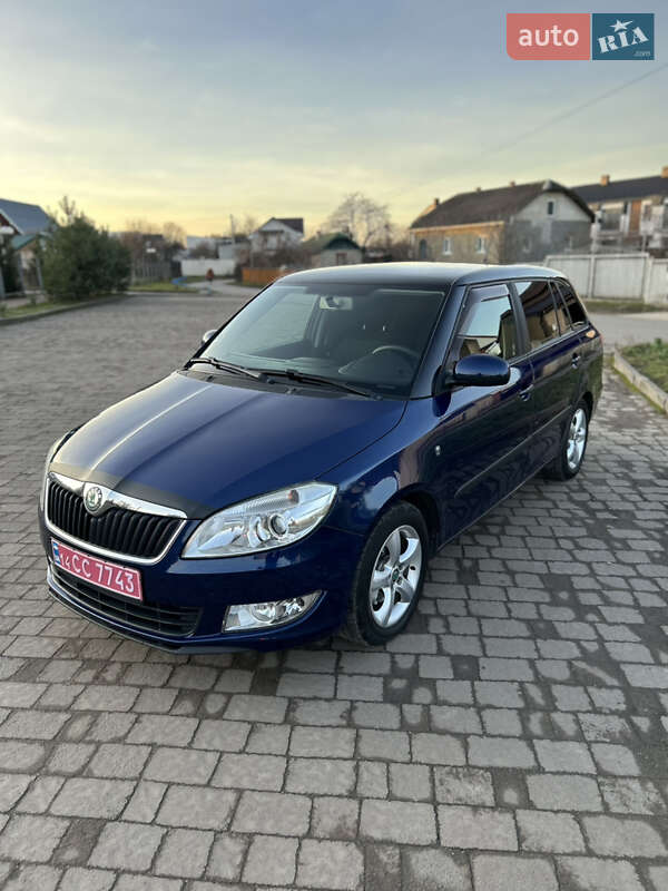 Універсал Skoda Fabia 2010 в Івано-Франківську