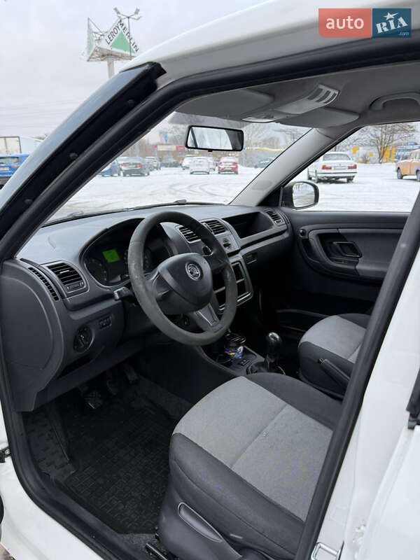 Хетчбек Skoda Fabia 2014 в Києві фото 10 Хетчбек Skoda Fabia 2014 в Києві