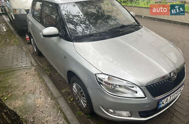 Хэтчбек Skoda Fabia 2013 в Луцке