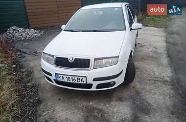 Хэтчбек Skoda Fabia 2006 в Киеве