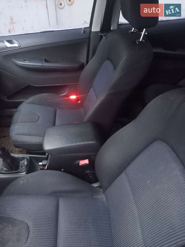 Хэтчбек Skoda Fabia 2006 в Киеве фото 12 Хэтчбек Skoda Fabia 2006 в Киеве