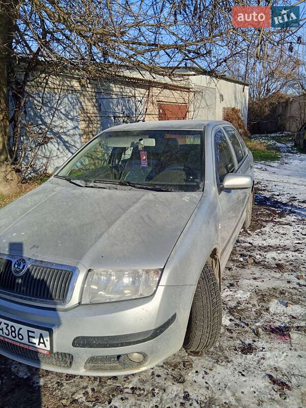Седан Skoda Fabia 2005 в Херсоні