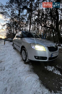 Хетчбек Skoda Fabia 2008 в Києві