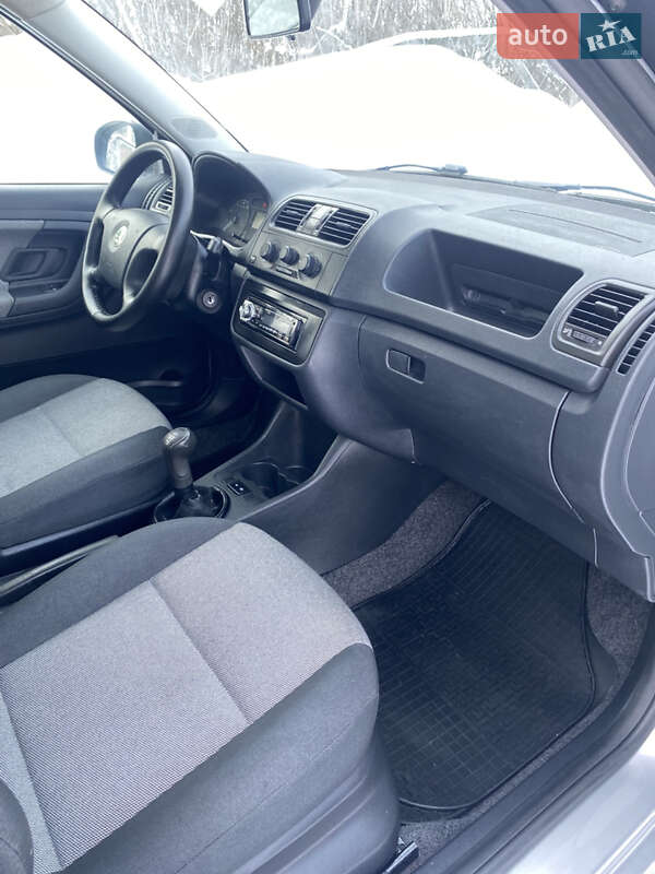 Универсал Skoda Fabia 2009 в Хороле