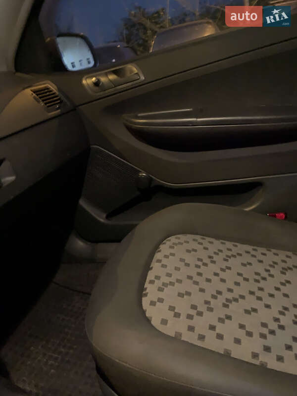 Хетчбек Skoda Fabia 2005 в Батурині