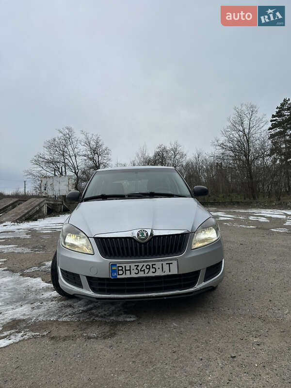 Хетчбек Skoda Fabia 2011 в Саврані