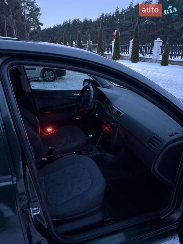 Хетчбек Skoda Fabia 2003 в Переяславі