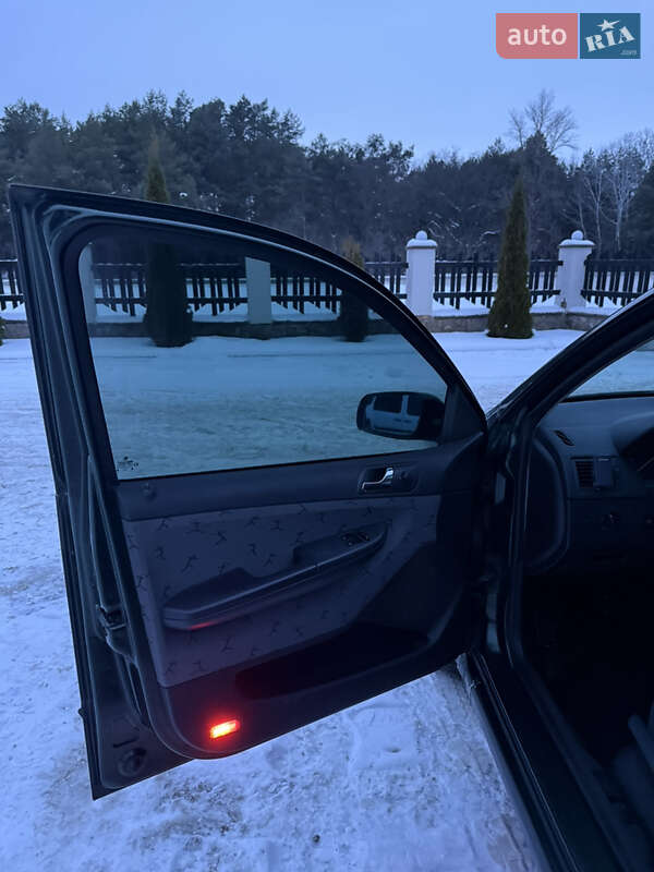 Хетчбек Skoda Fabia 2003 в Переяславі