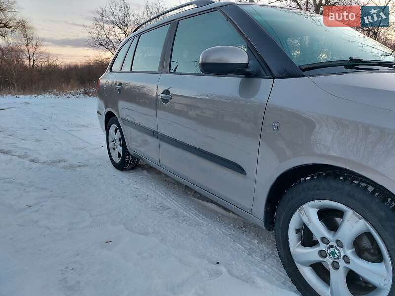Універсал Skoda Fabia 2010 в Кіцмані
