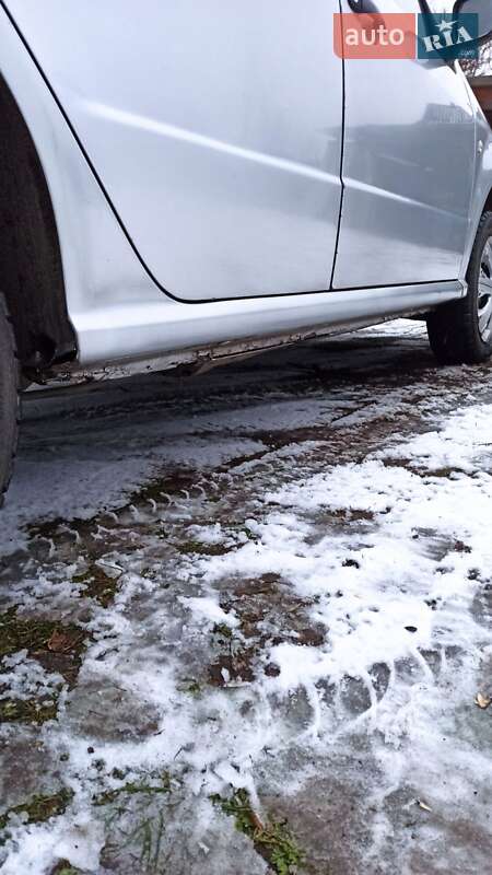 Хетчбек Skoda Fabia 2006 в Єрках фото 6 Хетчбек Skoda Fabia 2006 в Єрках