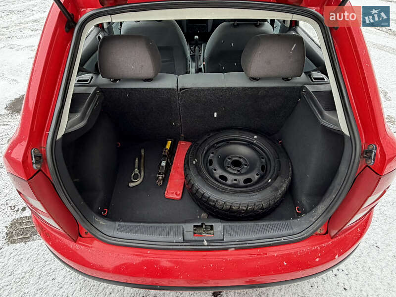 Хэтчбек Skoda Fabia 2000 в Тульчине фото 16 Хэтчбек Skoda Fabia 2000 в Тульчине