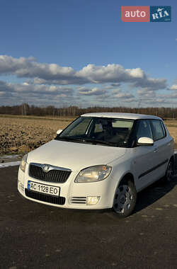 Хэтчбек Skoda Fabia 2009 в Лукове