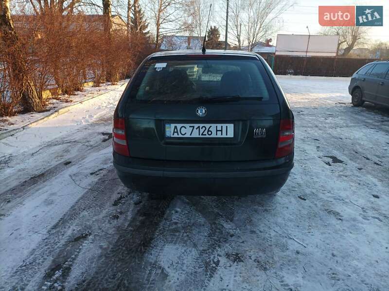Хетчбек Skoda Fabia 2003 в Луцьку