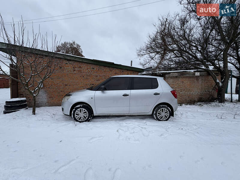 Хетчбек Skoda Fabia 2008 в Києві