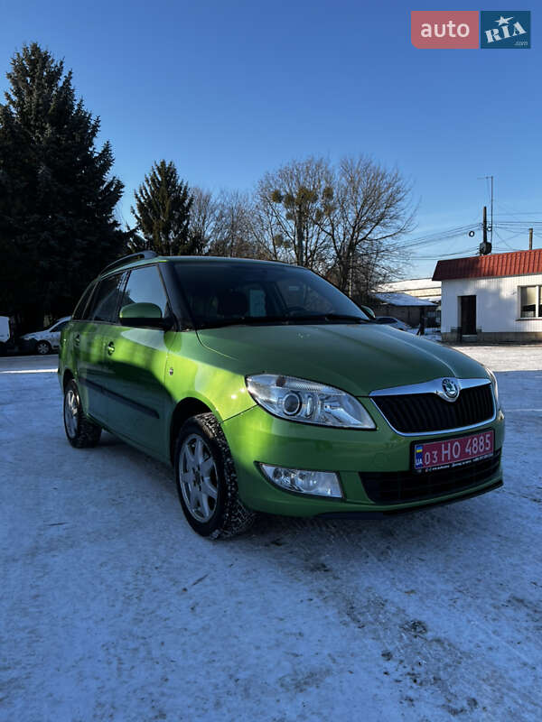 Универсал Skoda Fabia 2011 в Луцке