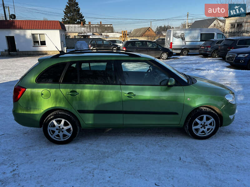 Универсал Skoda Fabia 2011 в Луцке
